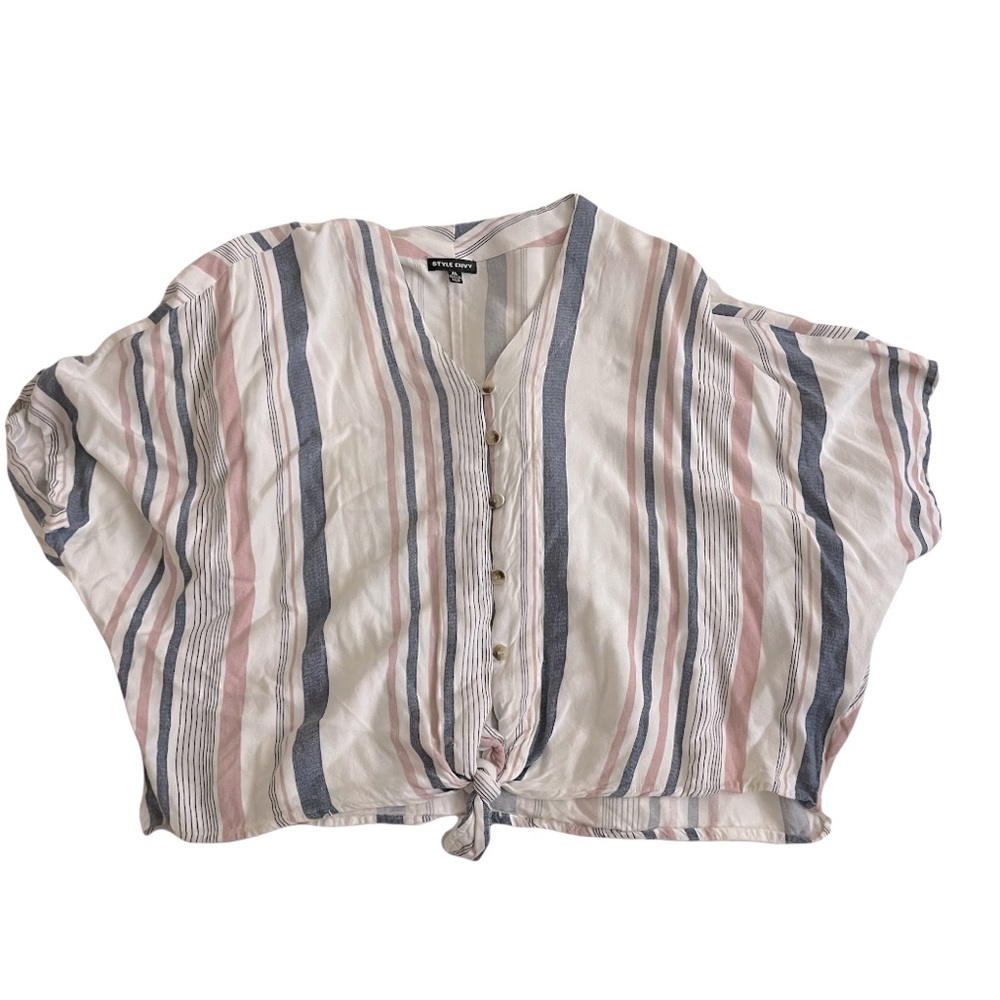 Style Envy Crop Tie Button Up Blouse